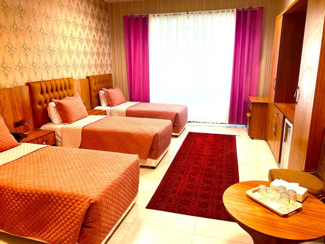 عکس هتل آریا