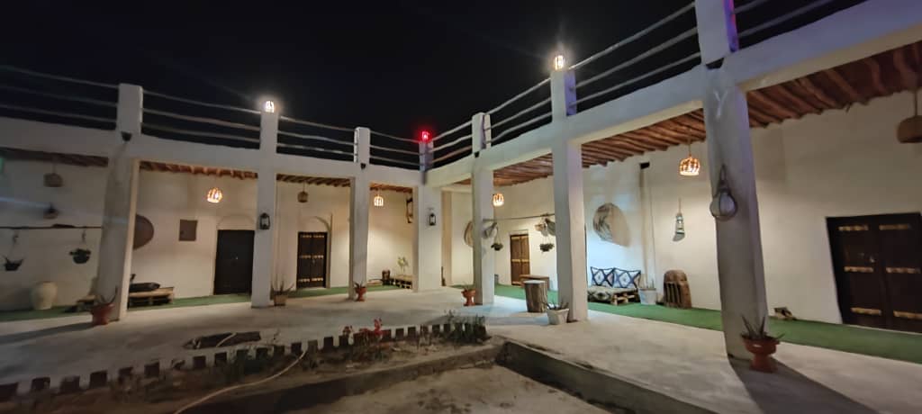 عکس هتل چیرا