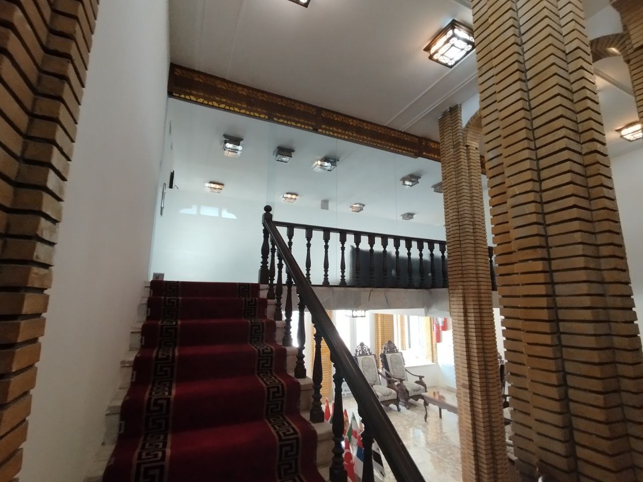 عکس هتل نصر کارمانیا