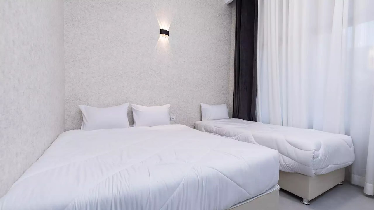 عکس هتل پیروز