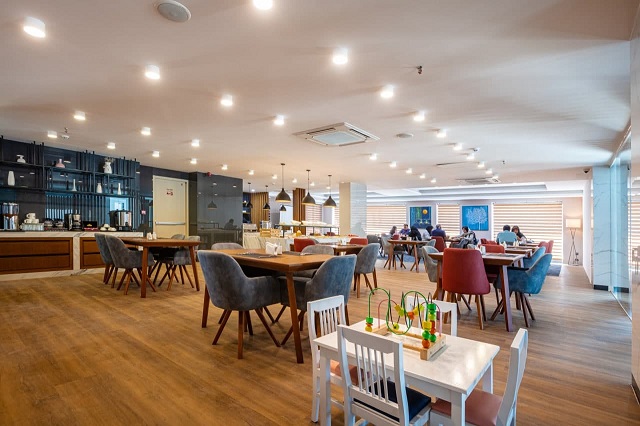 عکس هتل آوینا