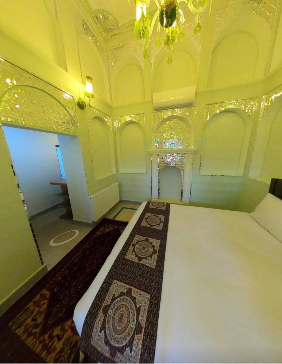 عکس هتل خاتم