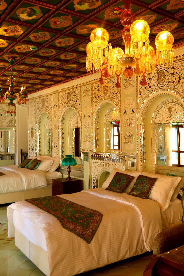 عکس هتل دیوان سالار