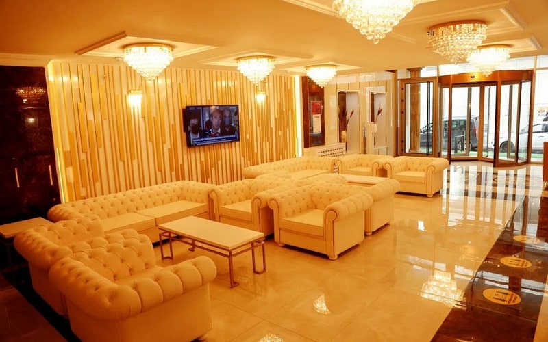 عکس هتل وان لایف (Van Life)