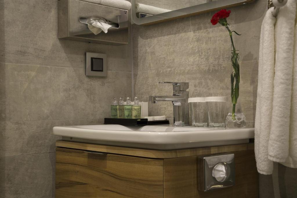 عکس هتل تکسیم لانژ (Taxim Lounge)