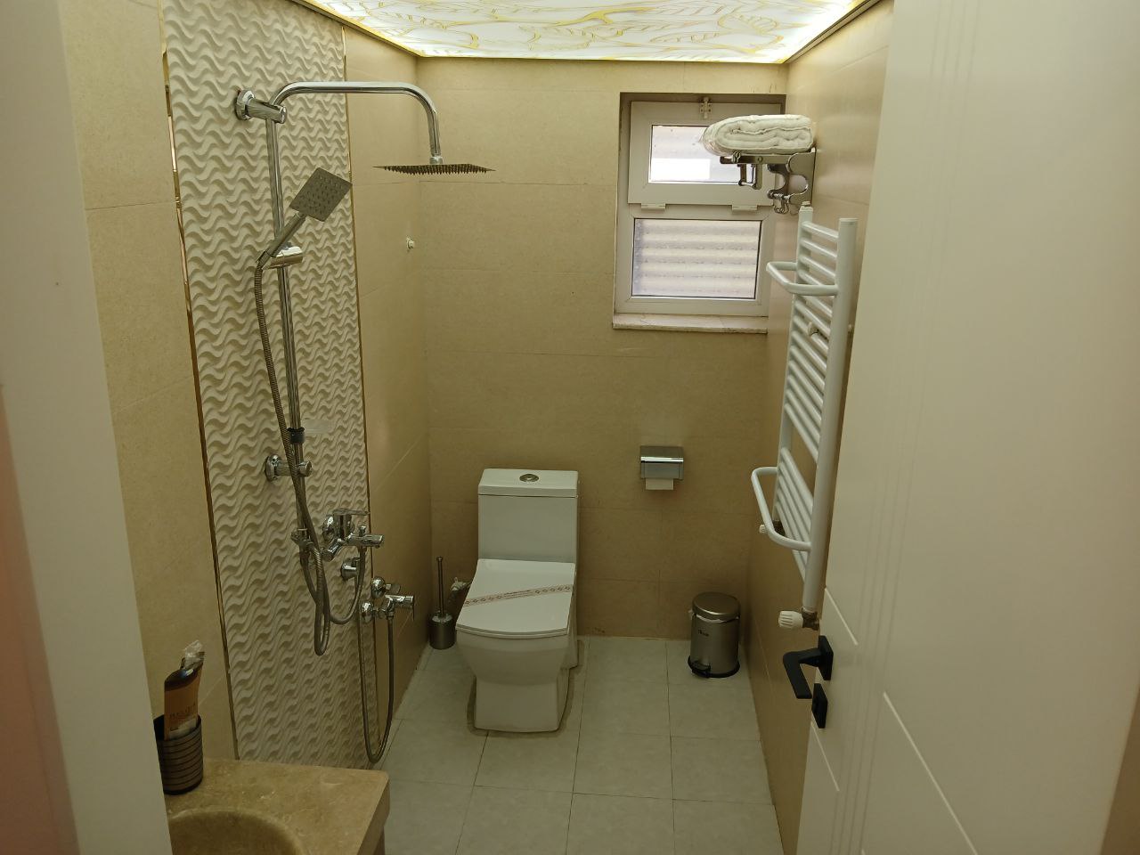 عکس هتل خانه حلما