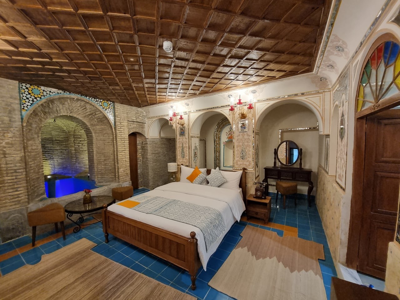 تصویر هتل عمارت شهسواران