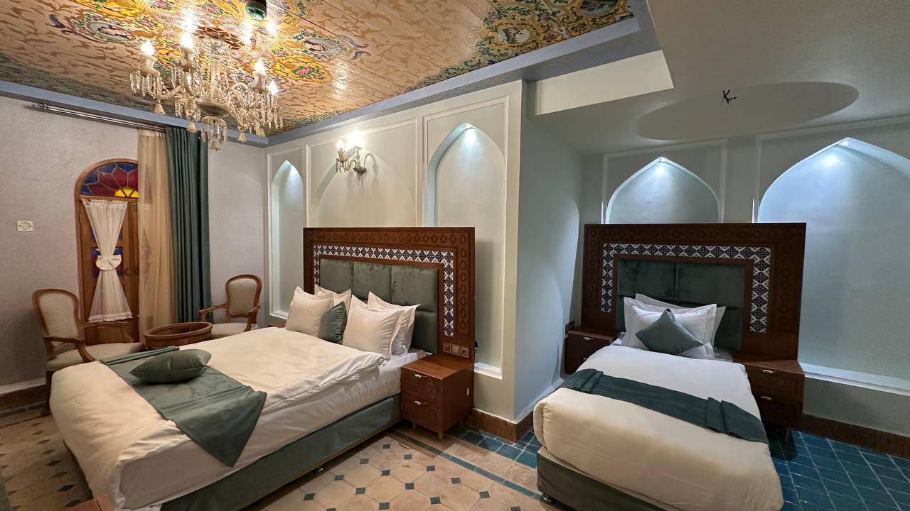 عکس هتل سنتی یوتاب