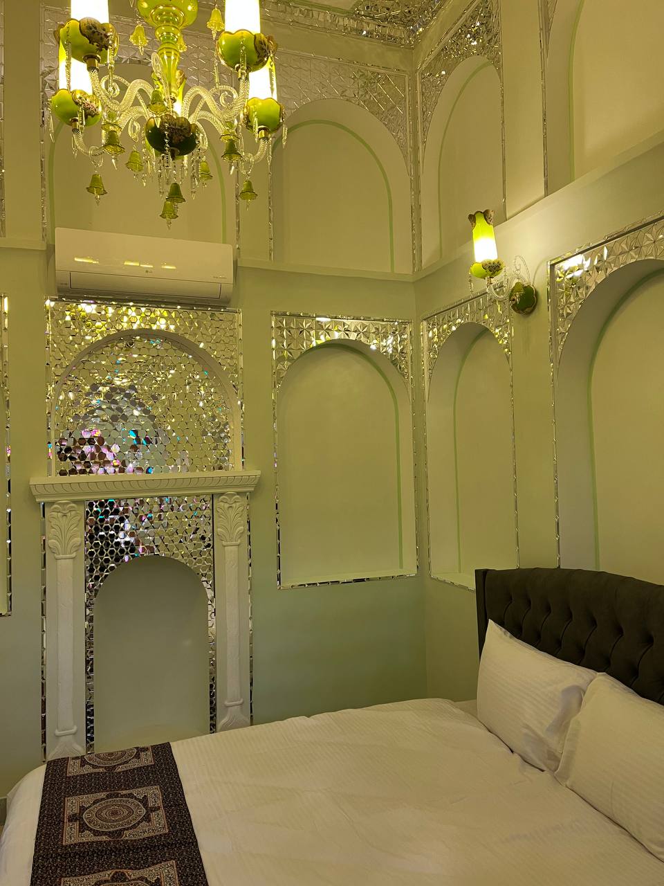 عکس هتل خاتم