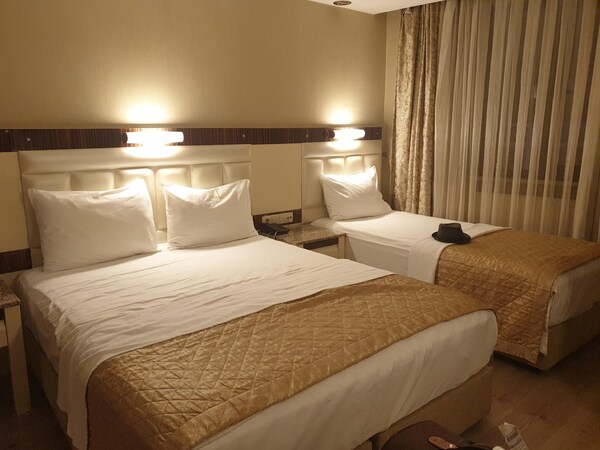 عکس هتل د سیتی پورت (The City Port)