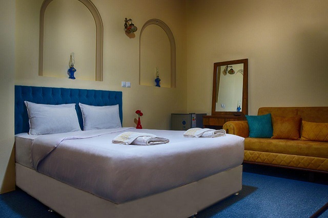 عکس هتل سنتی درباری