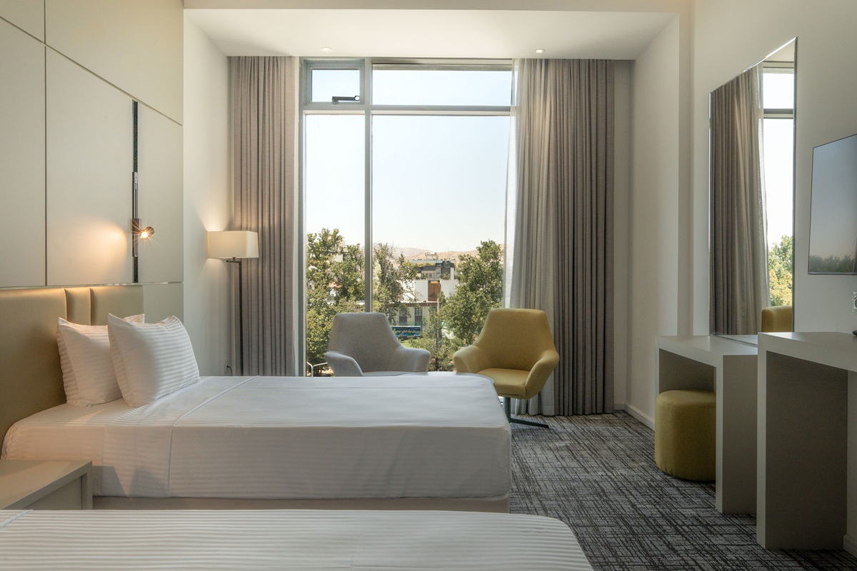 عکس هتل رونیاس