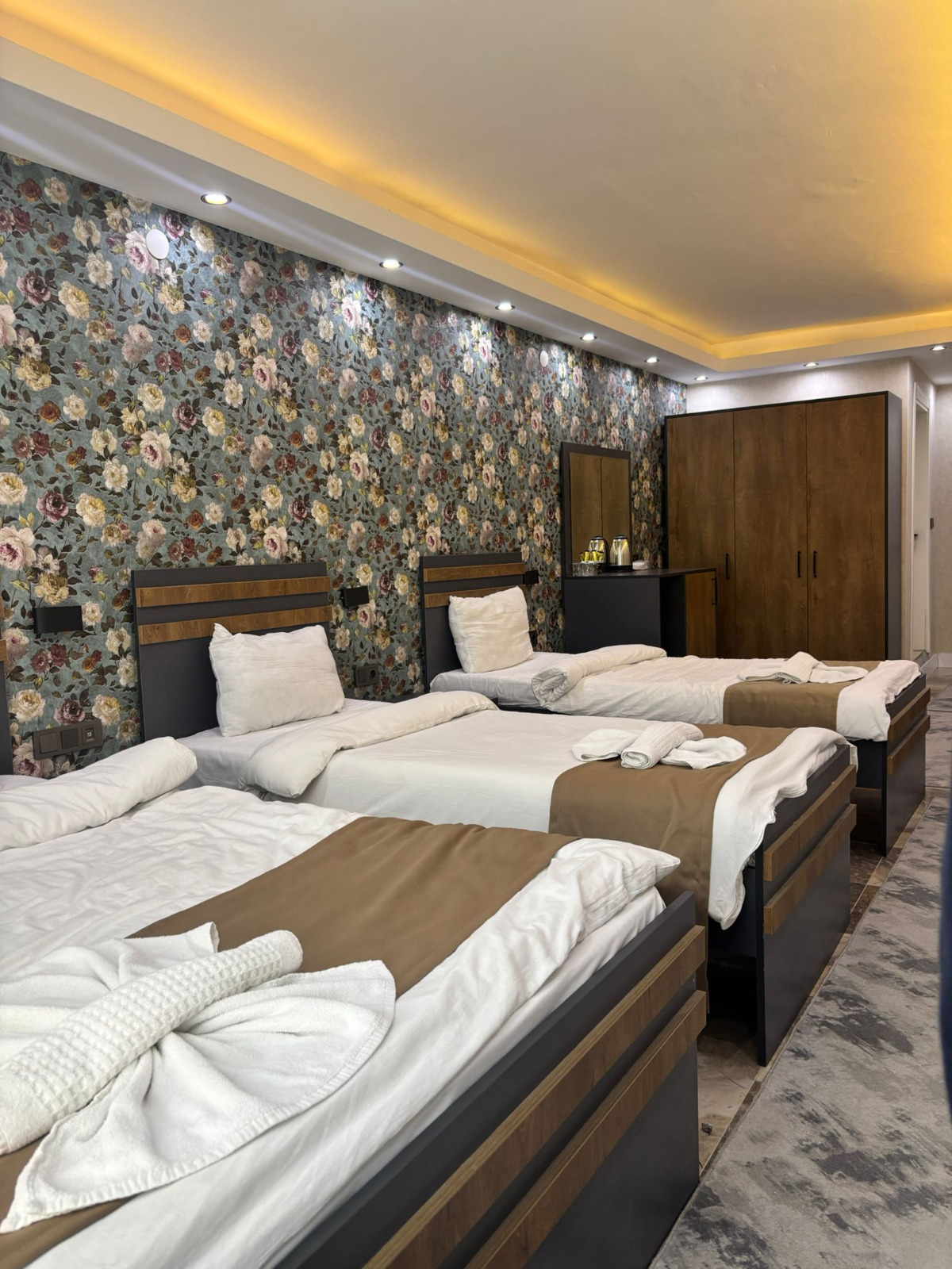 عکس هتل الی گرند ( elegrand )