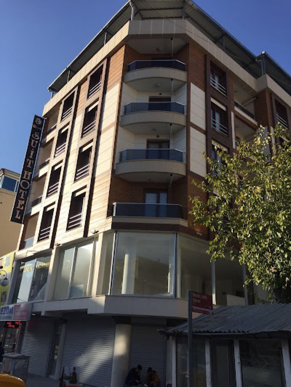 عکس هتل رئال سوئیت (Real Suite)