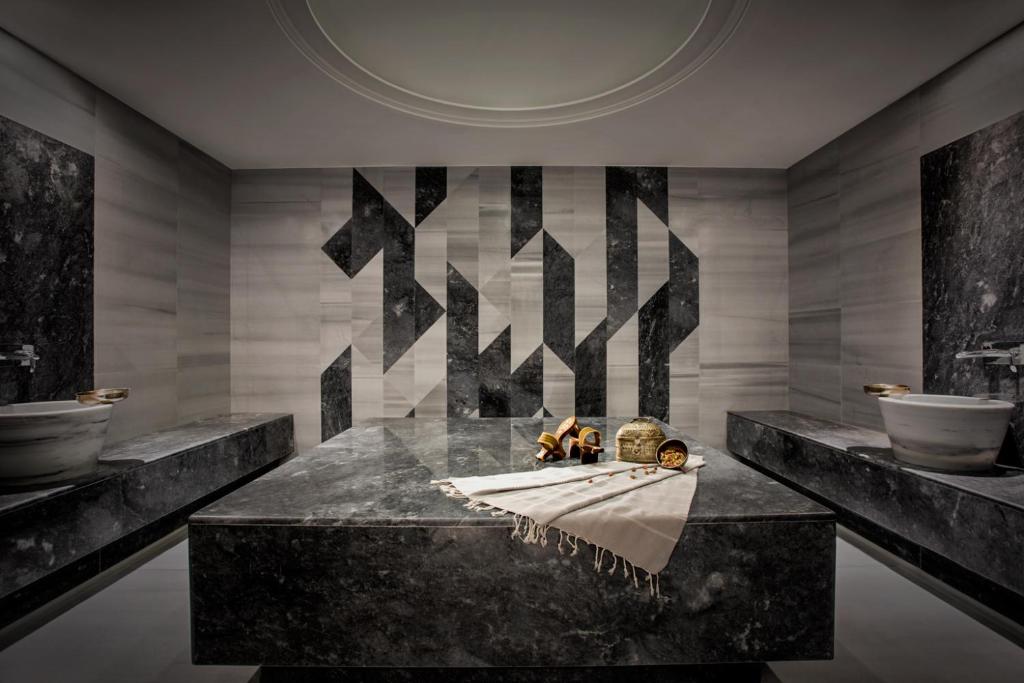 عکس هتل کنراد (Conrad)