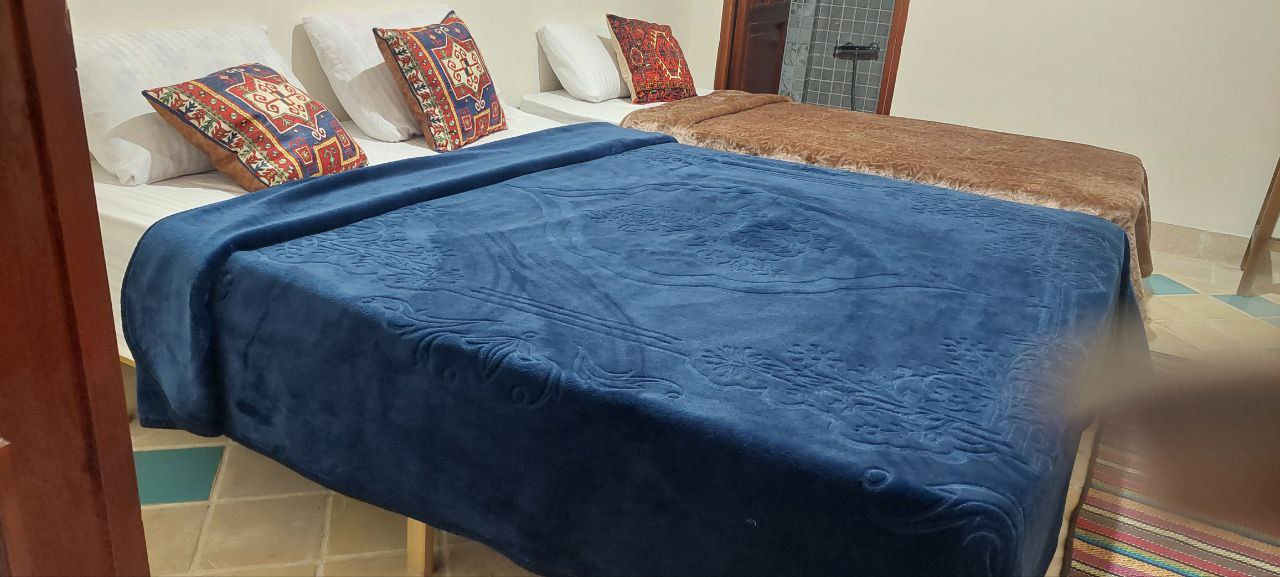 عکس هتل ملک تاج