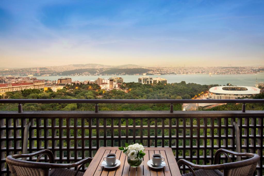عکس هتل هیلتون بسفروس (Hilton Bosphorus)