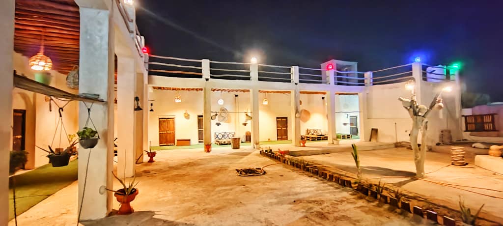 عکس هتل چیرا