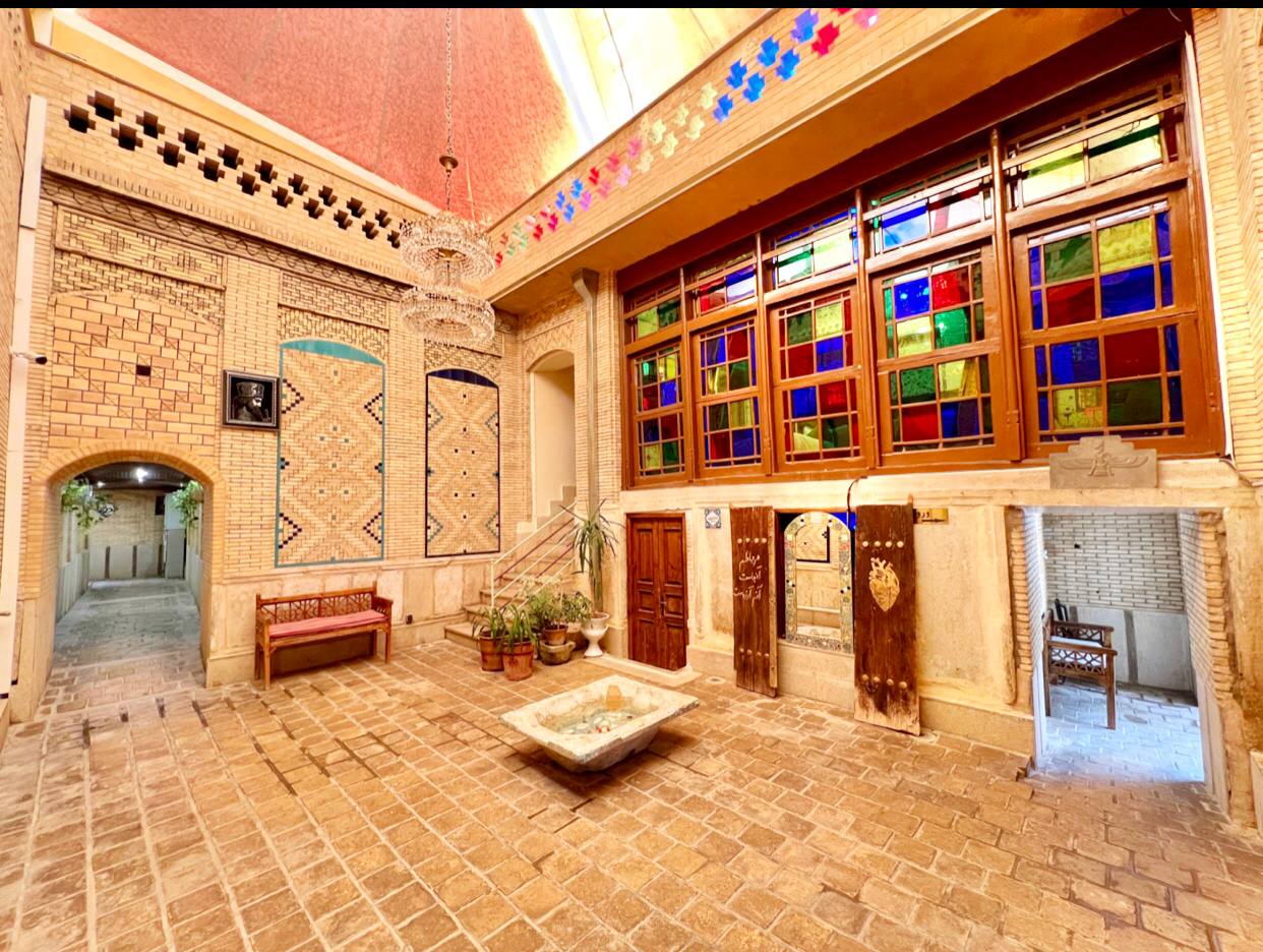 عکس هتل پنج دری