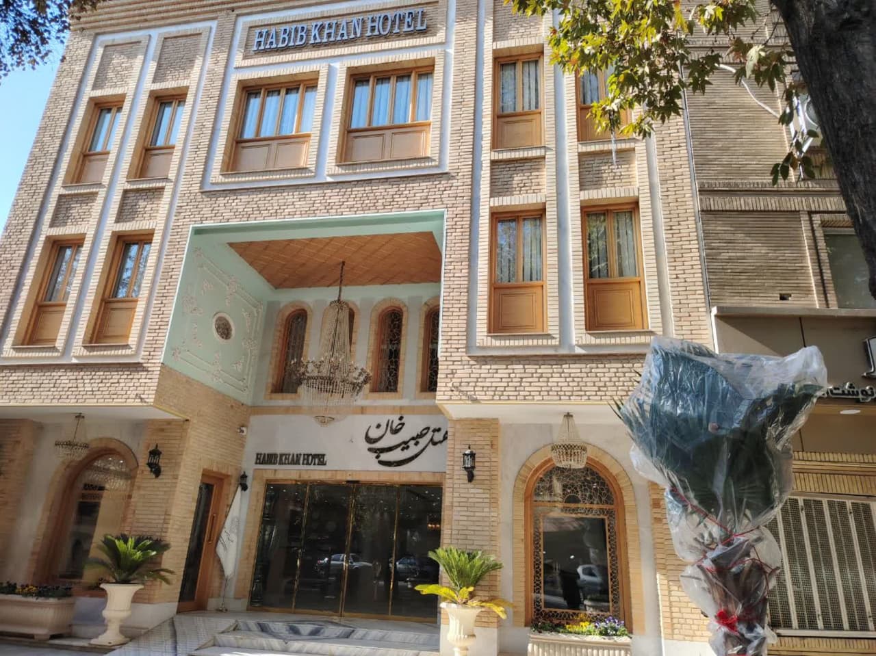 عکس هتل حبیب خان