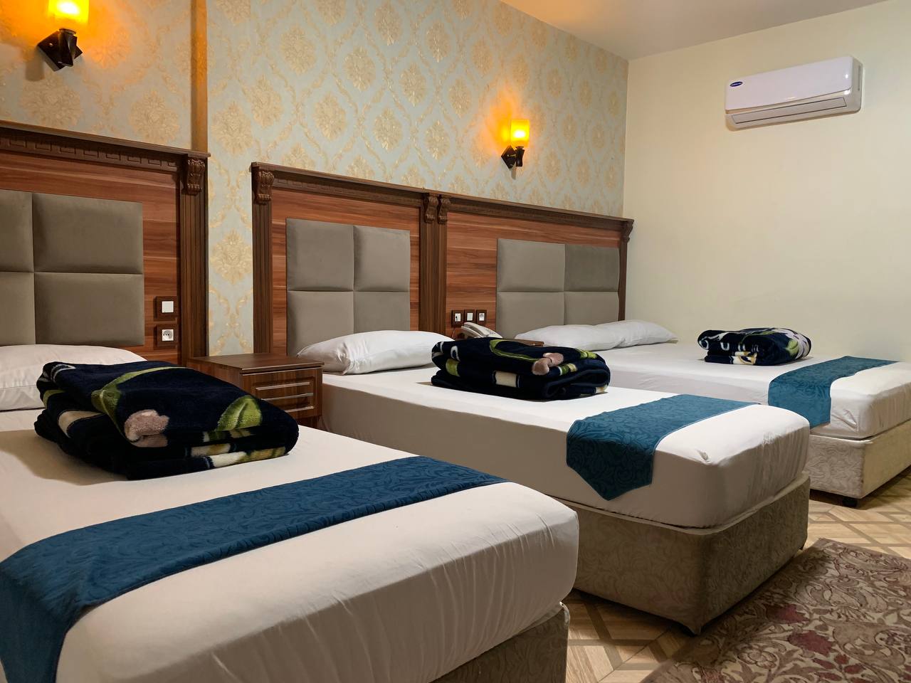 عکس هتل کاخ زیبا