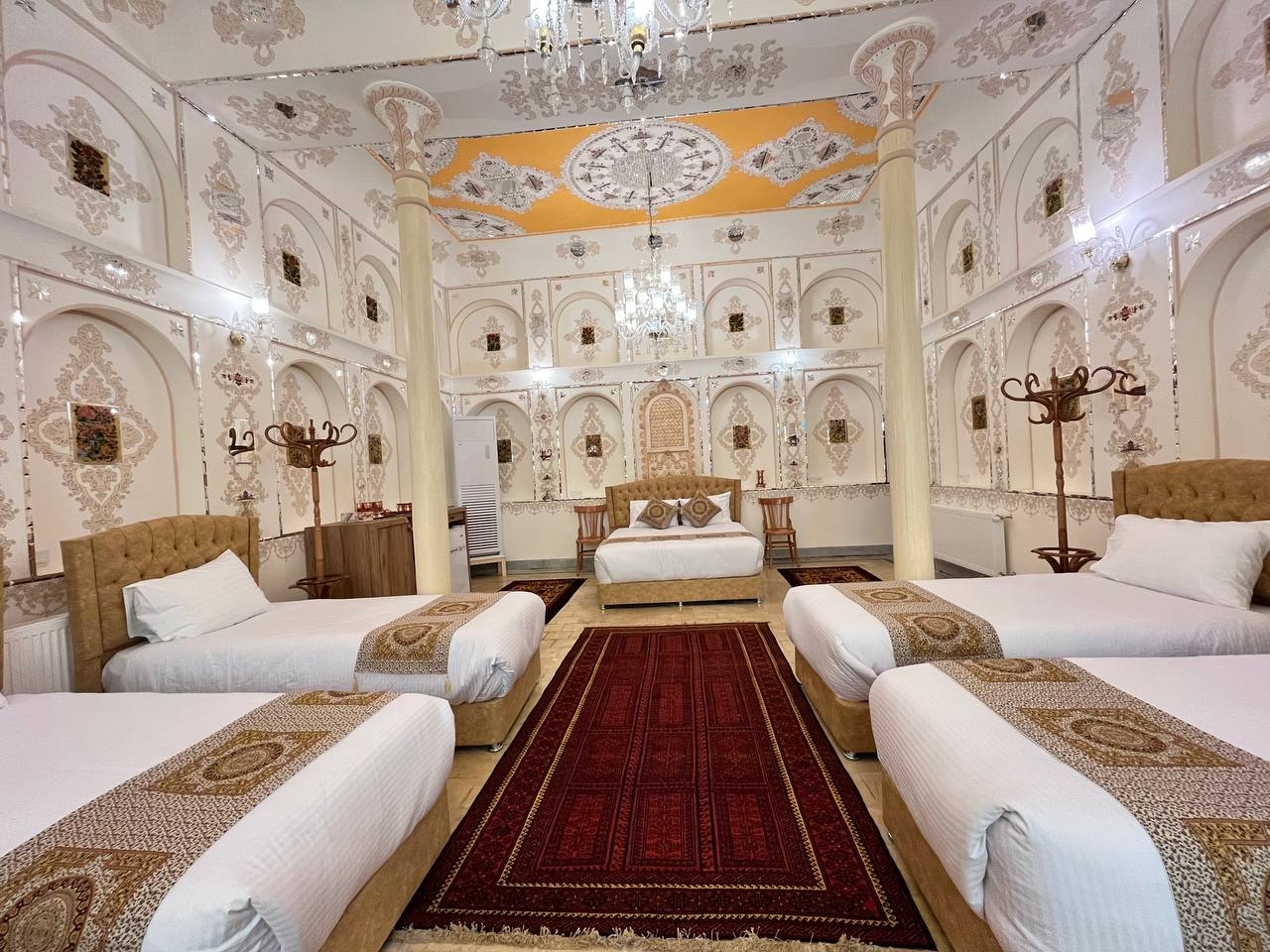 عکس هتل خاتم