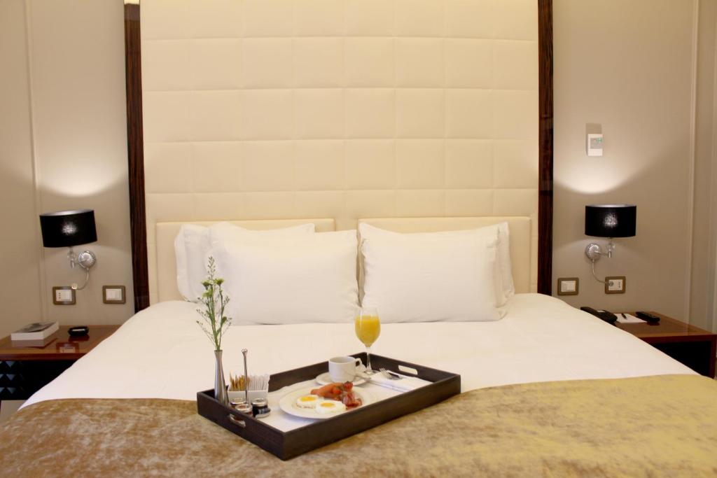 عکس هتل گرند (Grand)