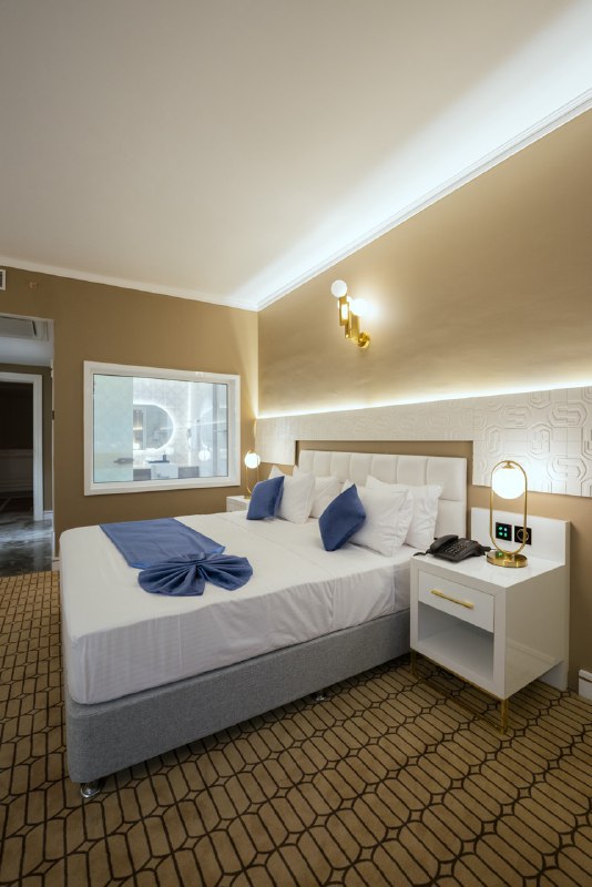 عکس هتل آسمان رویال