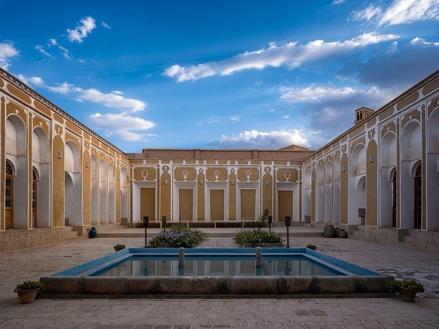 تصویر هتل عمارت قجری
