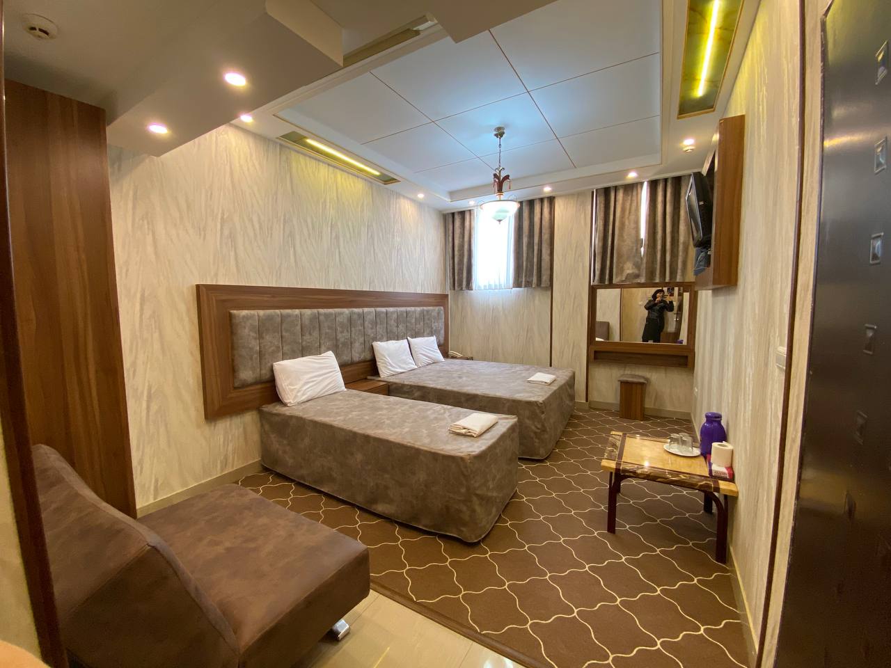 عکس هتل فرهاد