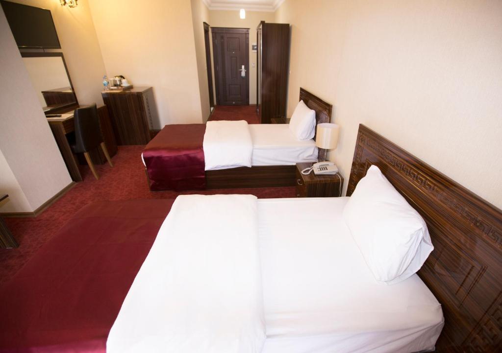 عکس هتل رسمینا (Resmina)