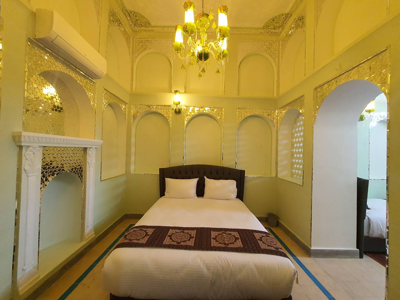 عکس هتل خاتم