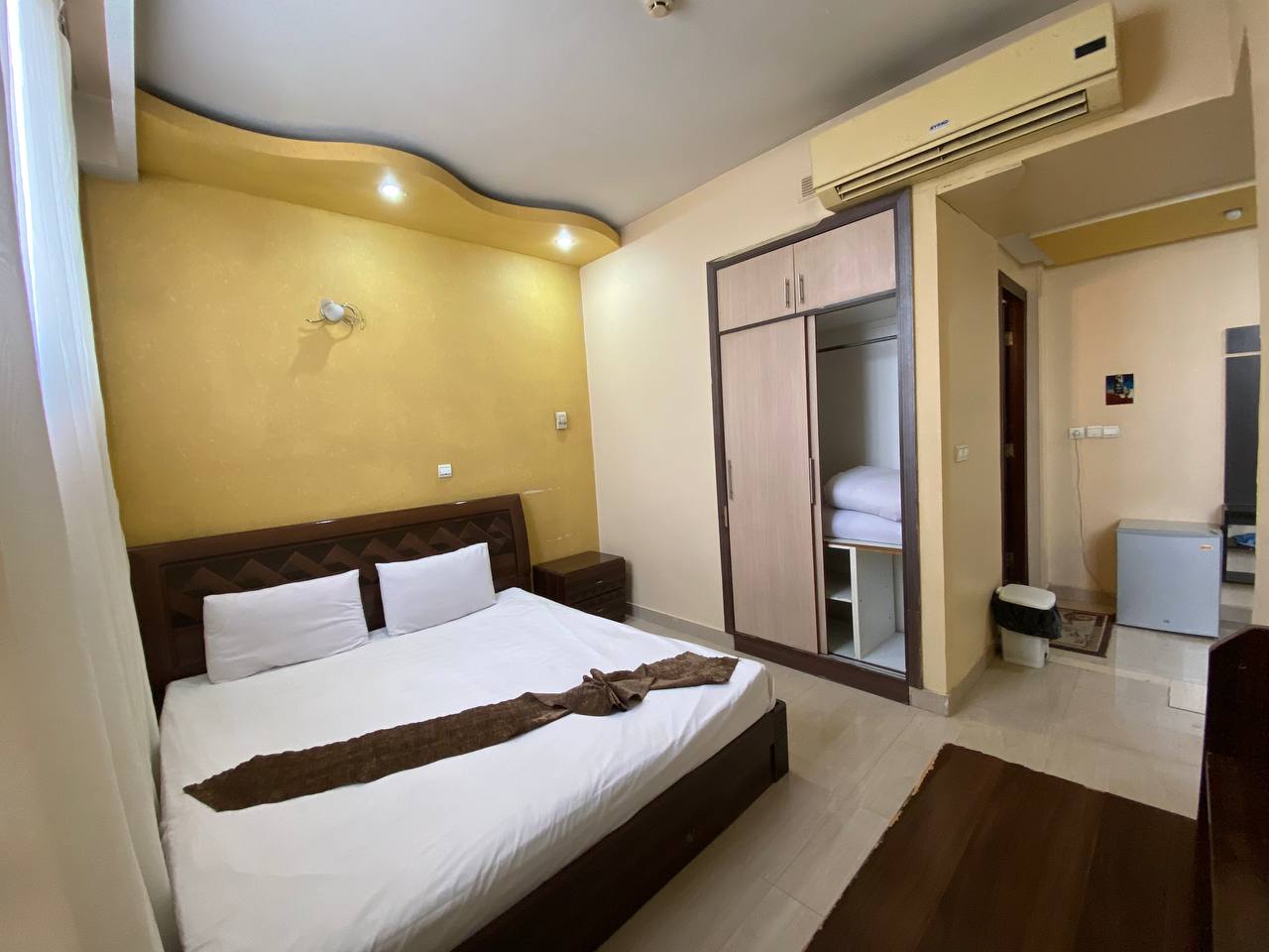 عکس هتل فرهاد