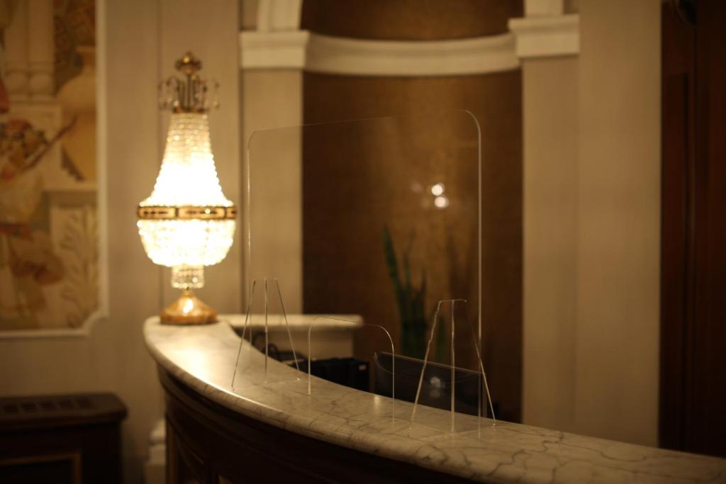 عکس هتل گرند (Grand)