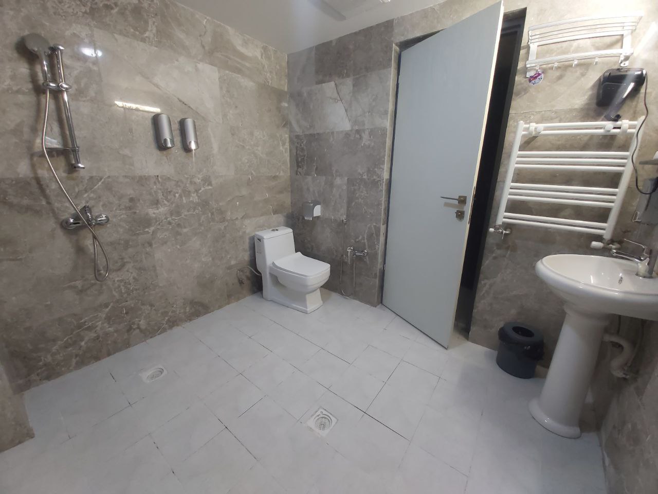 عکس هتل دلگشا