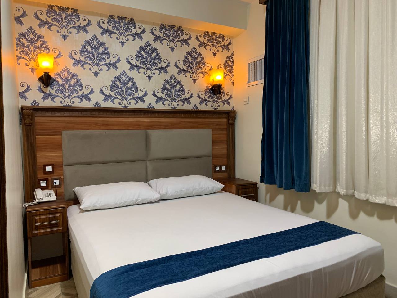 عکس هتل کاخ زیبا