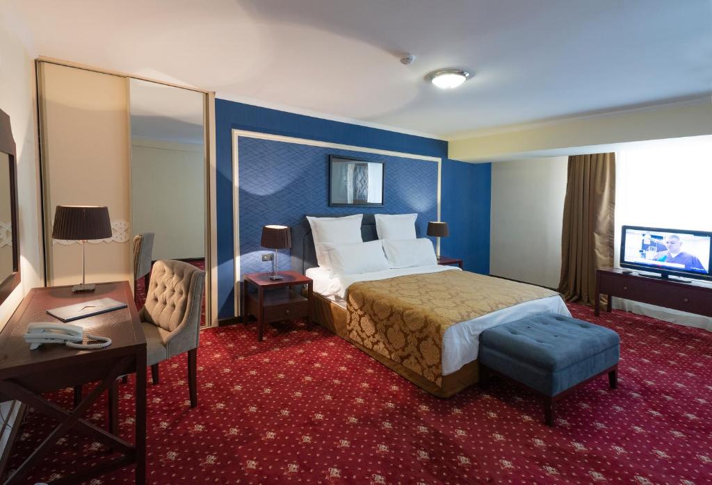 عکس هتل آنی پلازا (Ani Plaza)