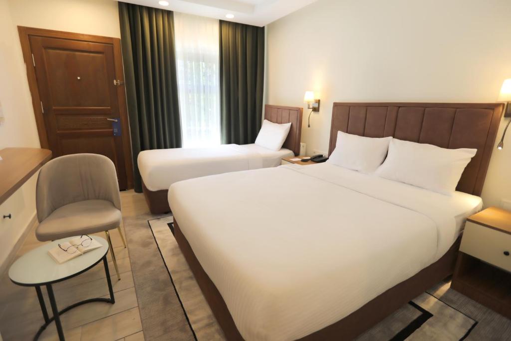 عکس هتل ددمان (Dedeman)