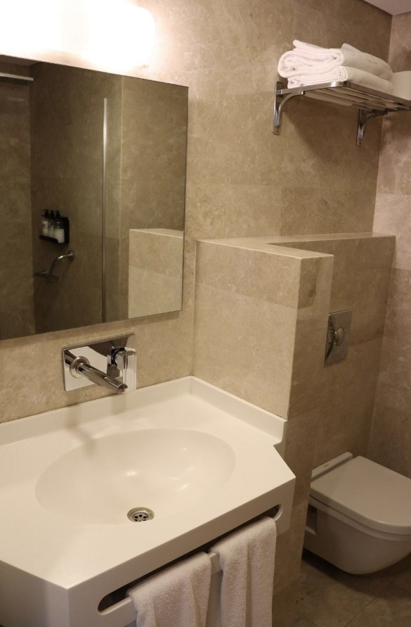 عکس هتل ریوا