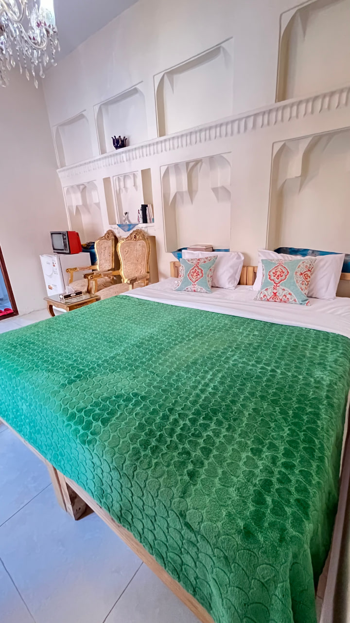 عکس هتل بازار