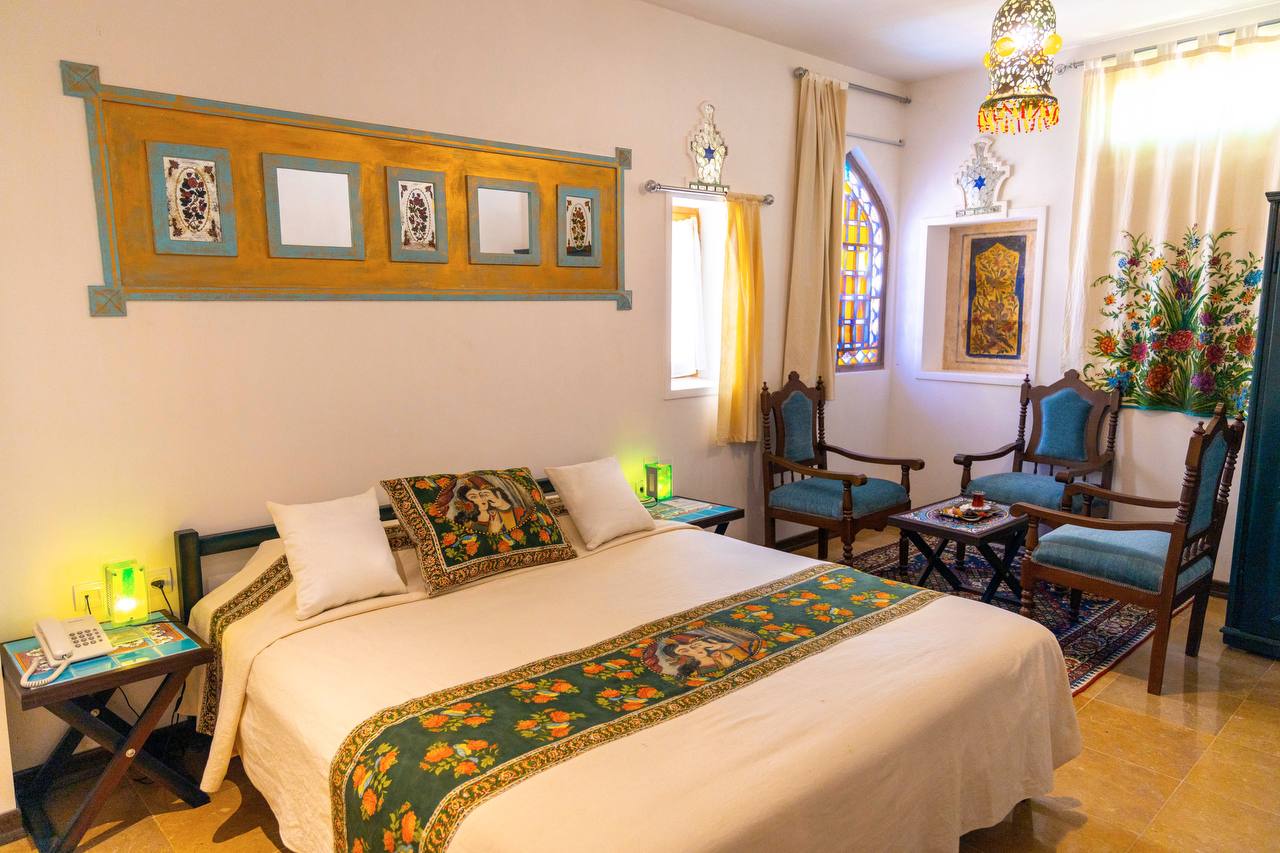 عکس هتل بخردی