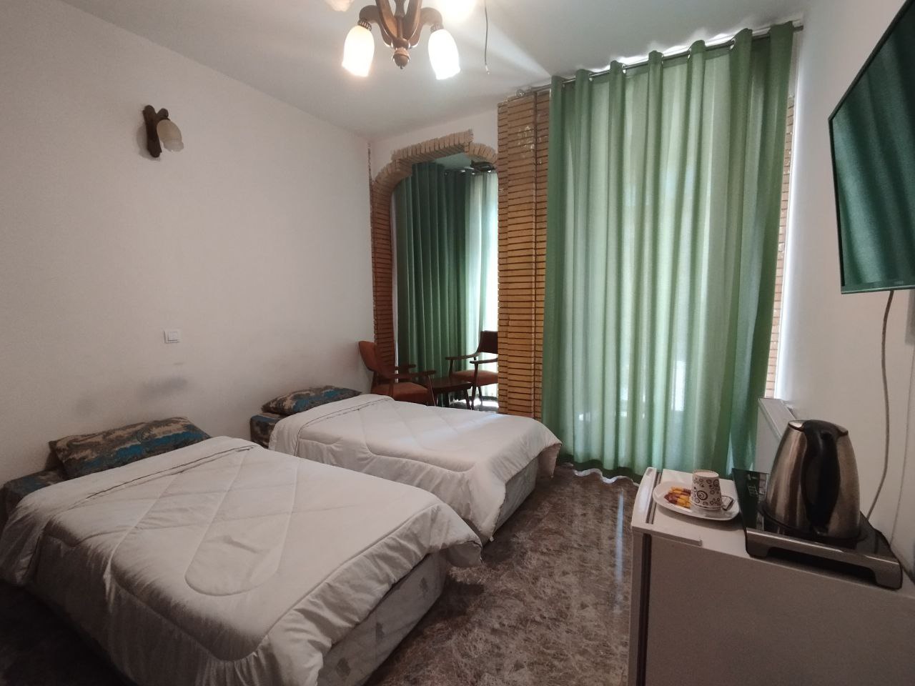 عکس هتل نصر کارمانیا