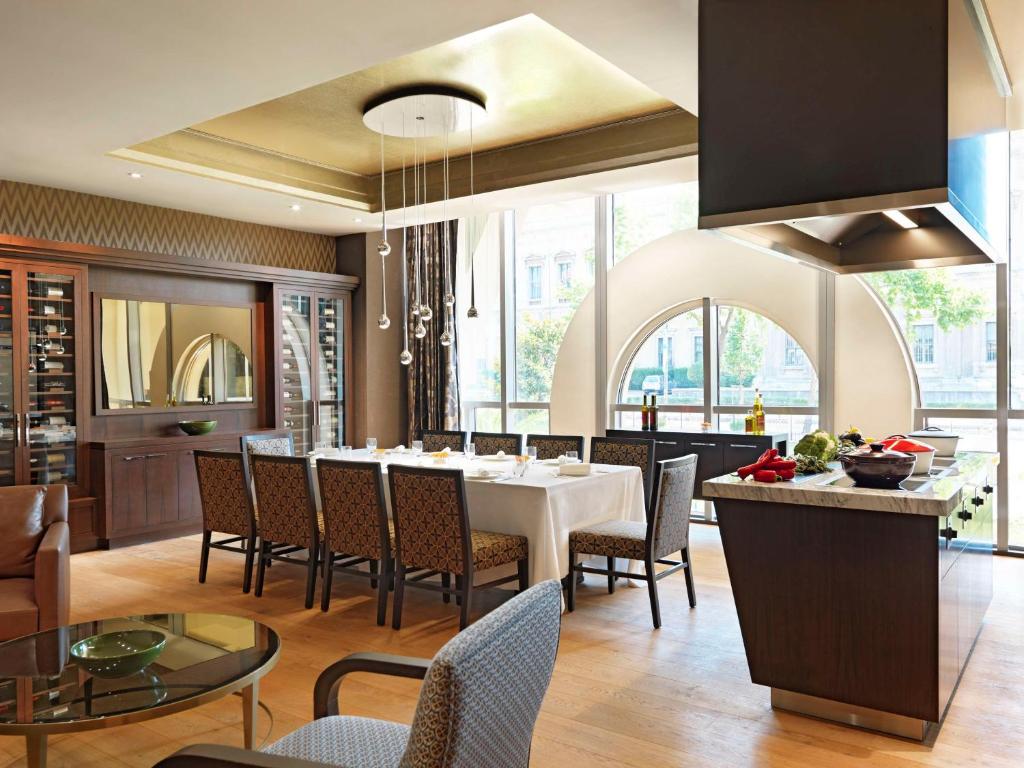 عکس هتل گرند حیات (Grand Hyatt)