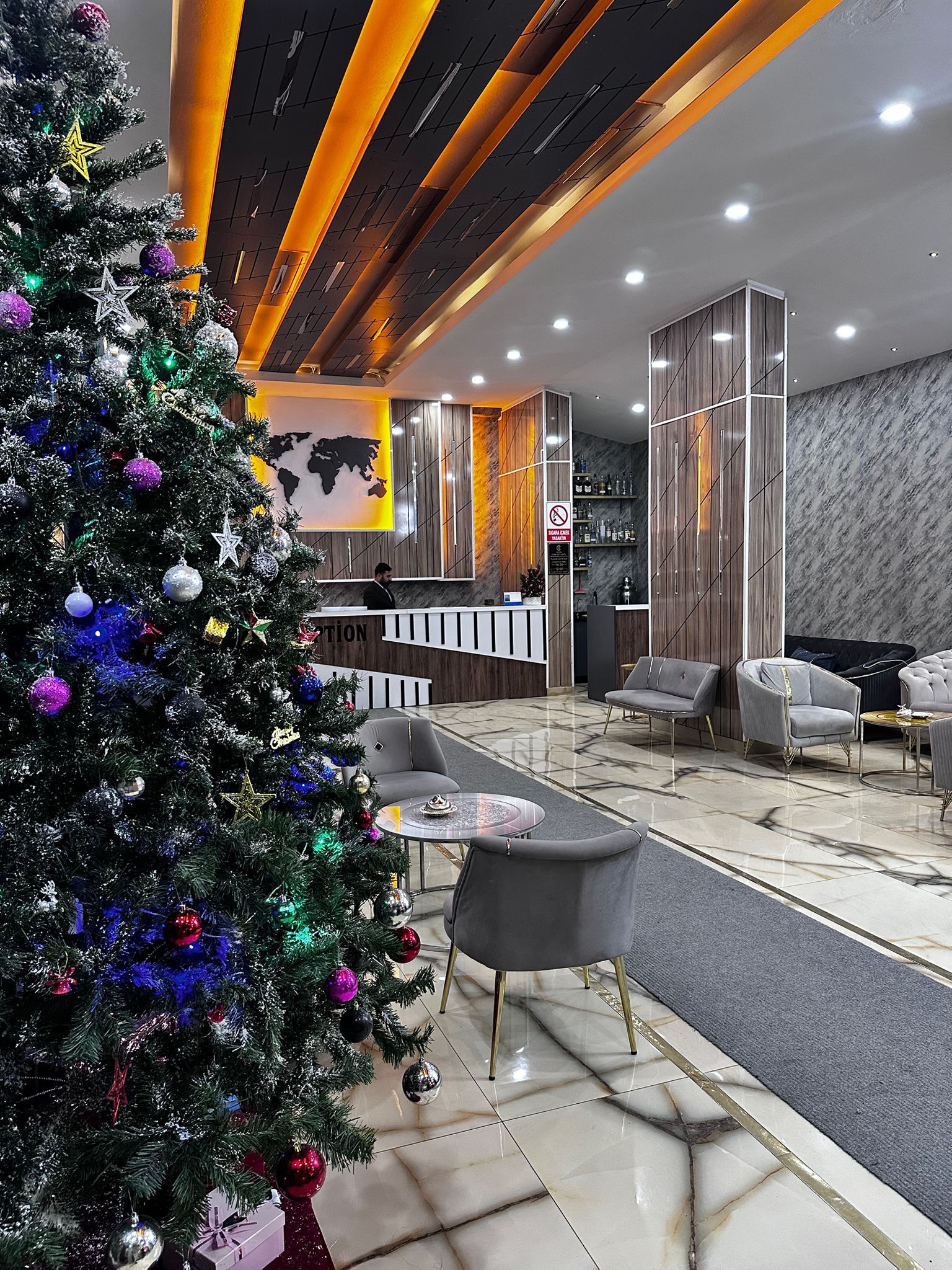 عکس هتل کامفورت سوئیت (Comfort Suite)