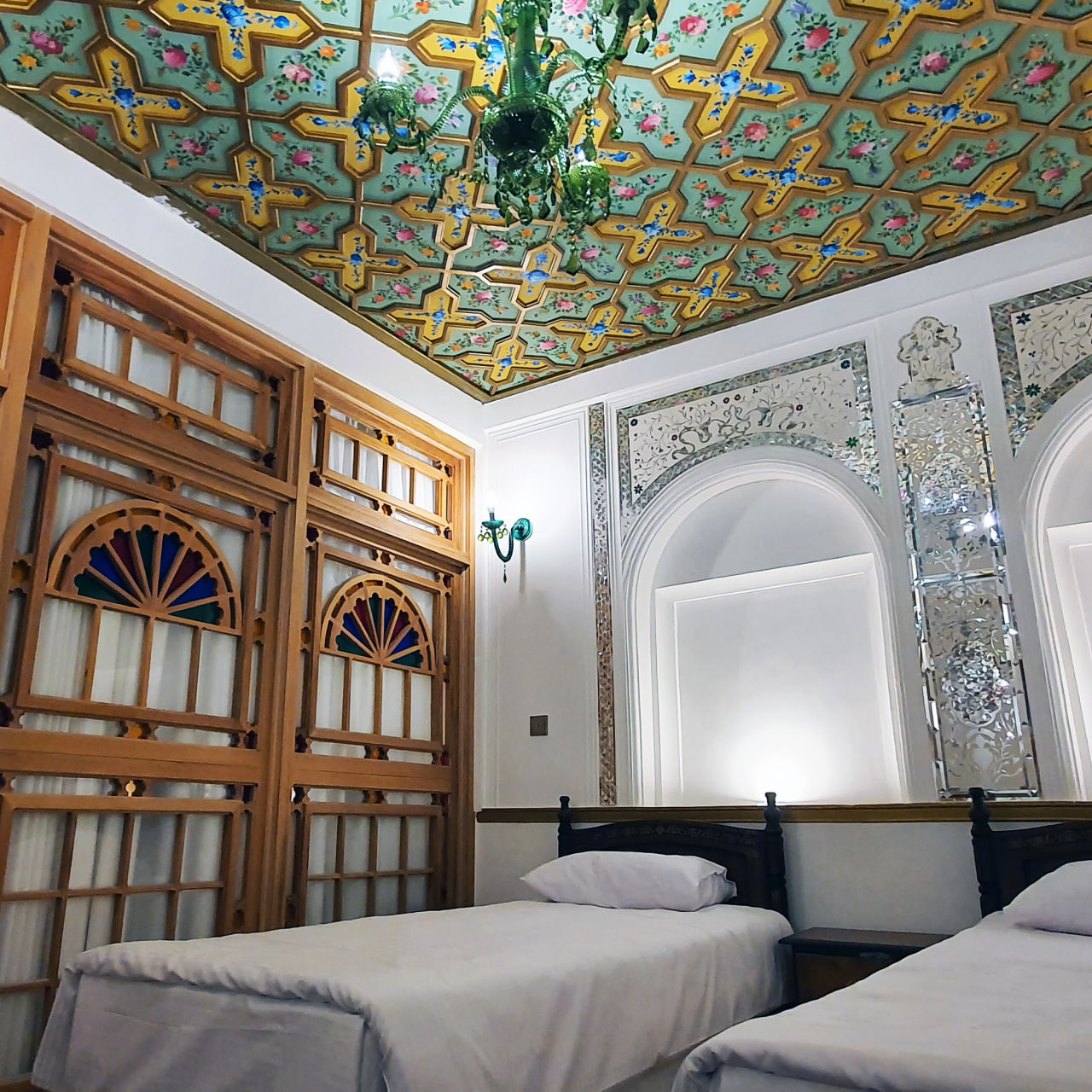 تصویر هتل عمارت محلاتی