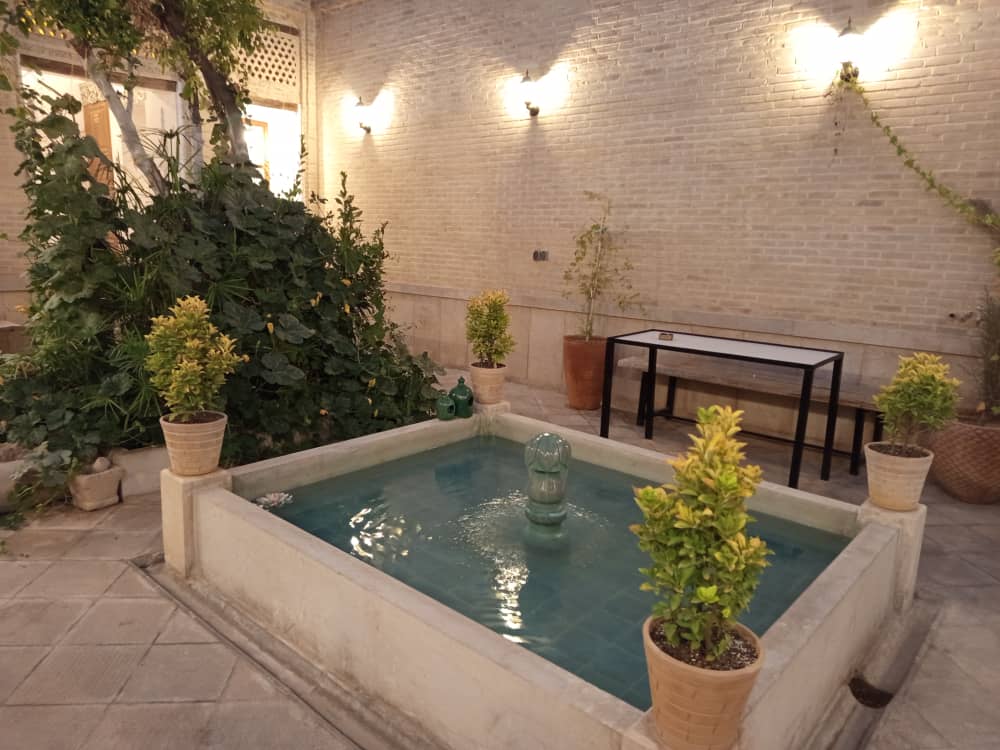 عکس هتل صوفی راز