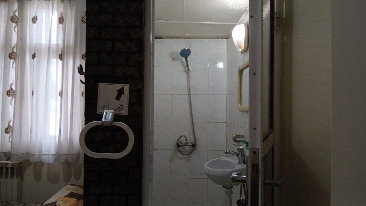 عکس هتل آرین