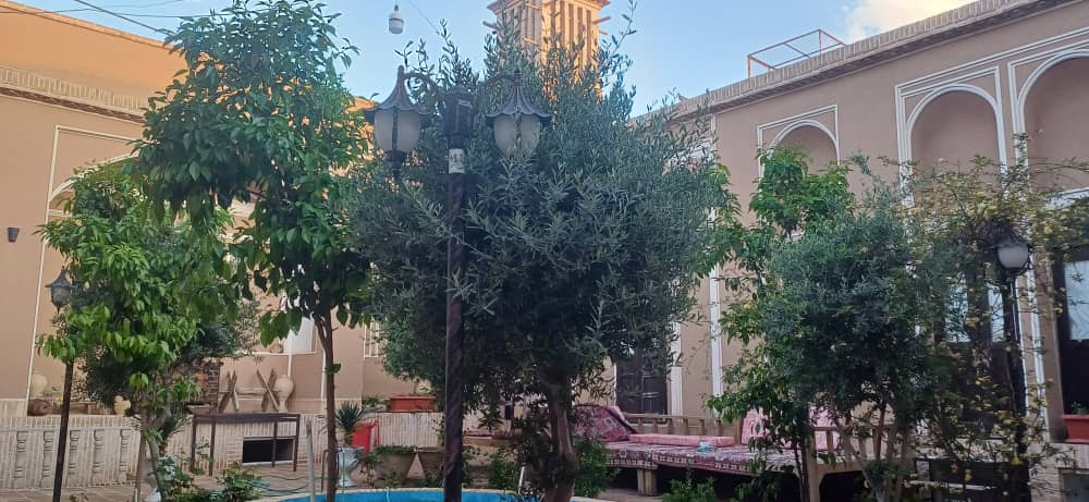 عکس هتل کهن پایاب