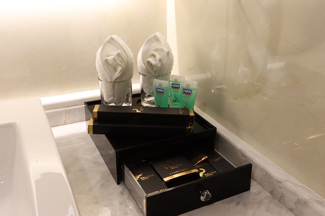 عکس هتل پالاس