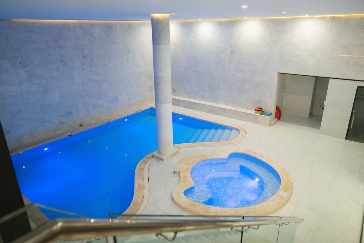 عکس هتل رونیاس